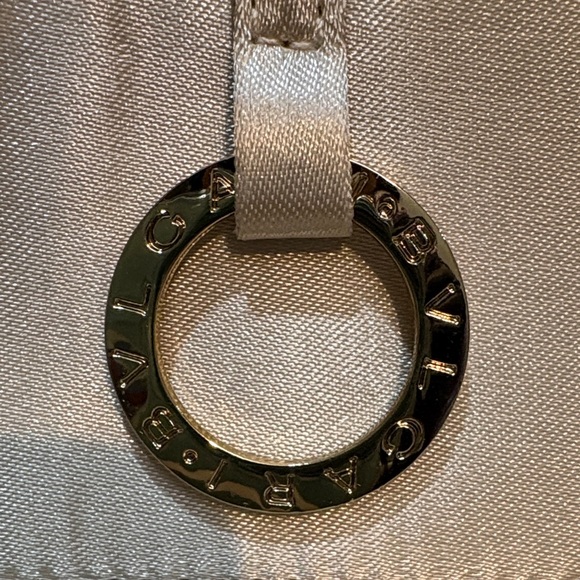 Emirates Airline Amenity Bag Elegant Cream Satin Clutch - Picture 8 of 12